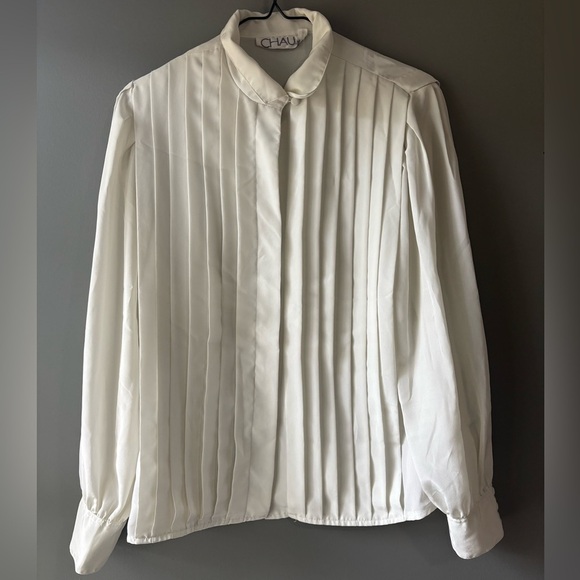 CHAUS, size 10, Elegant White Pleated long sleeve Women's Blouse - Picture 3 of 6